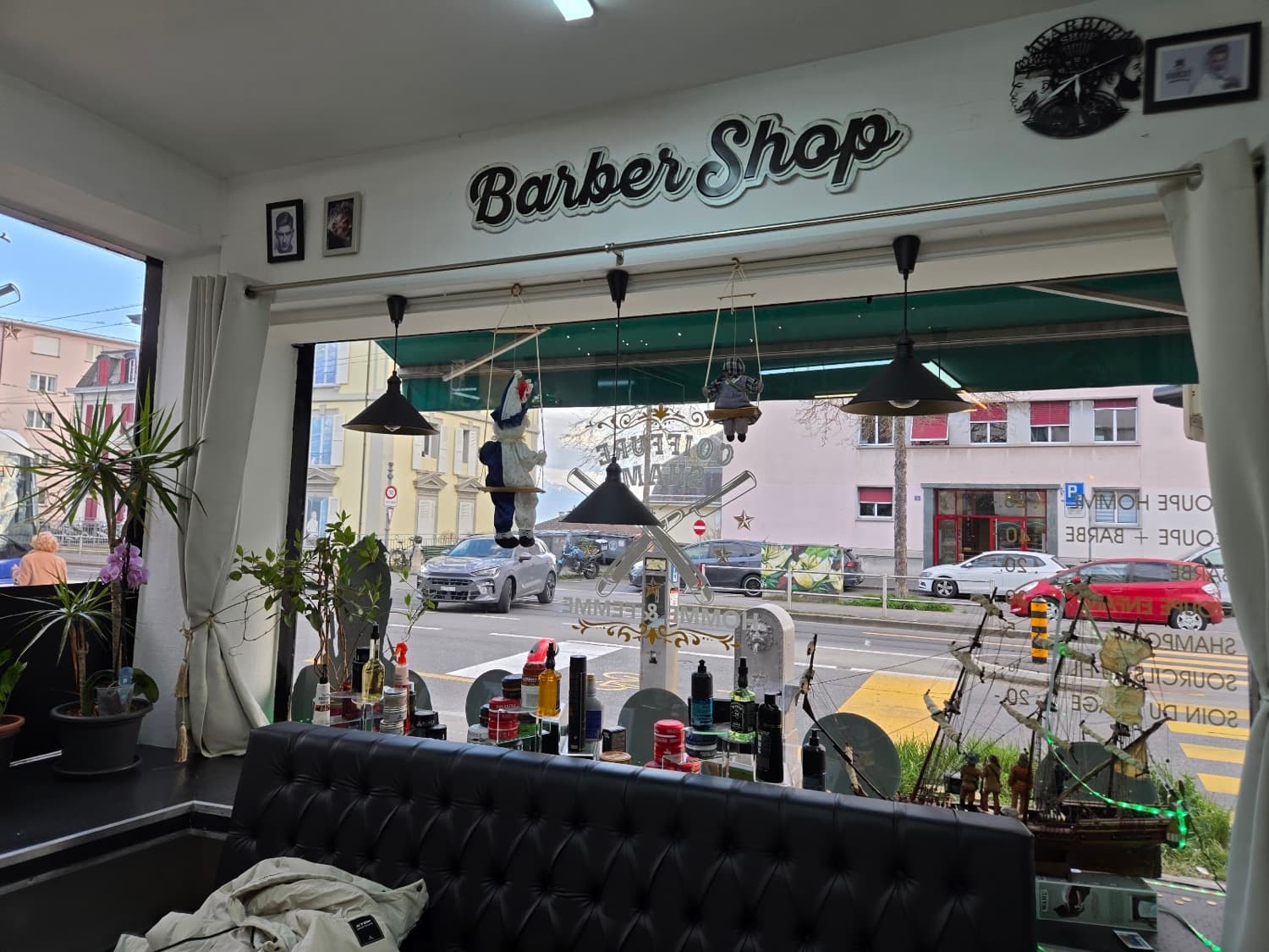 devanture barber shop